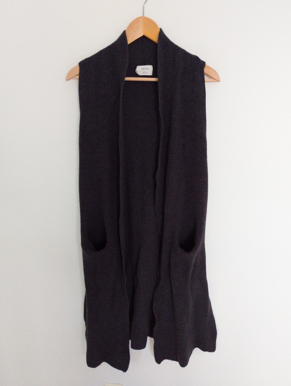 Wilfred Aritzia Olivie Merino Wool Long Sleeveless Cardigan Vest Sweater Small